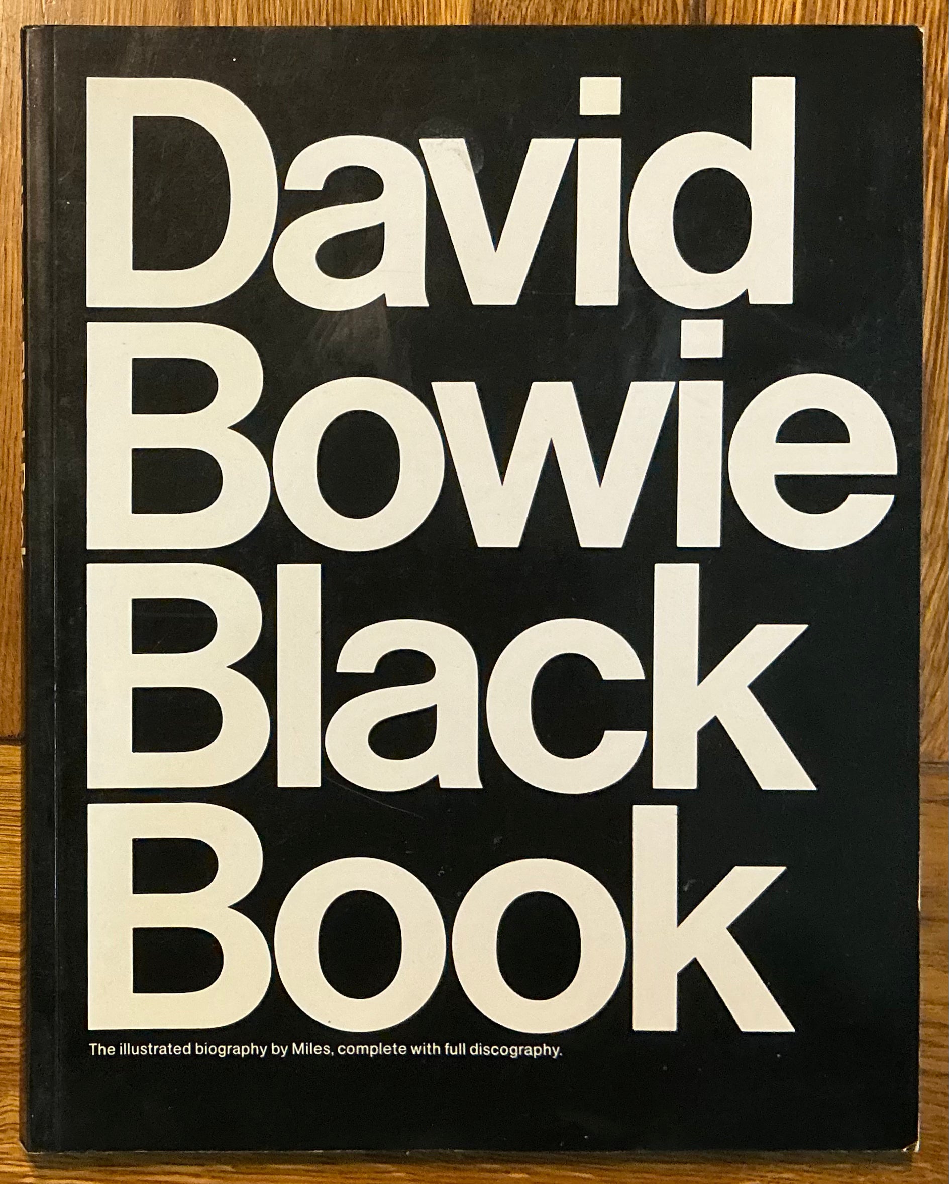 David Bowie Black Book by Miles Original Softback Omnibus Press UK 1981
